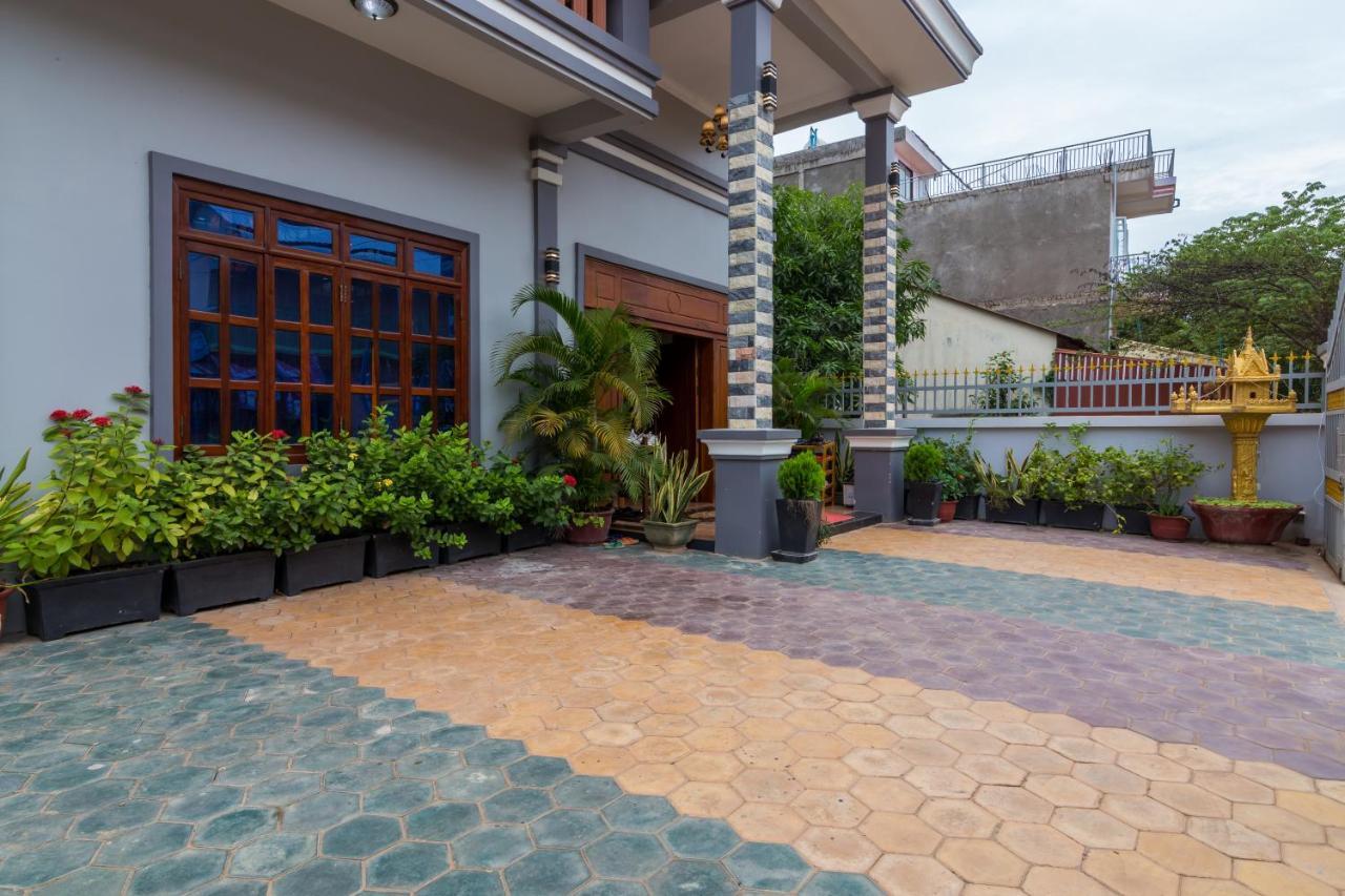 Aniza Angkor Villa Siem Reap Exterior photo